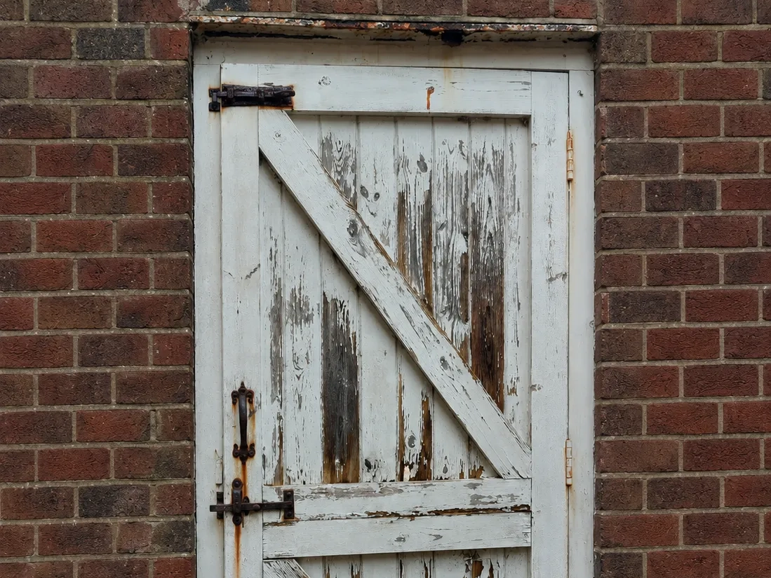 Old garden gate before replacement