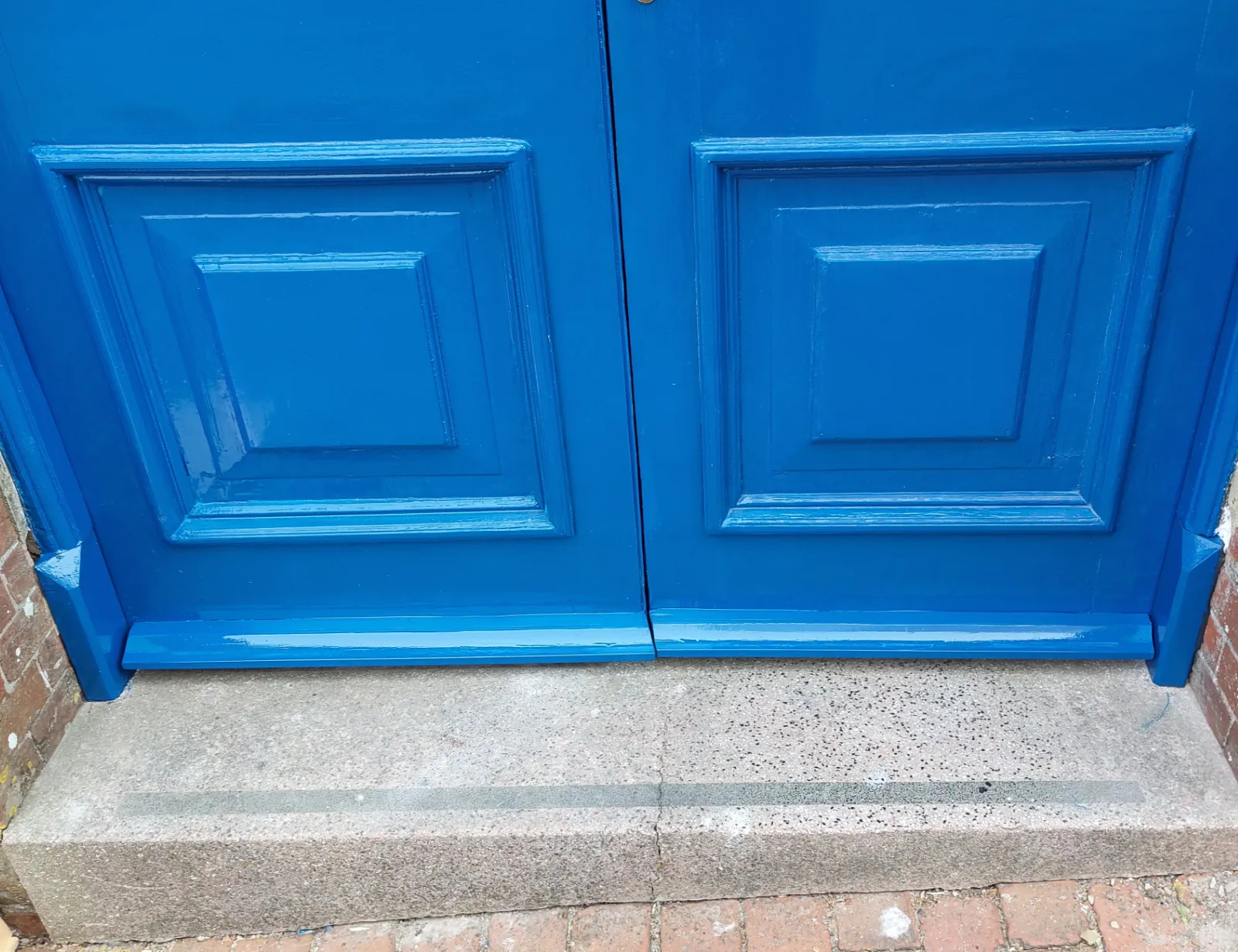 Repaired entrance frame after painting
